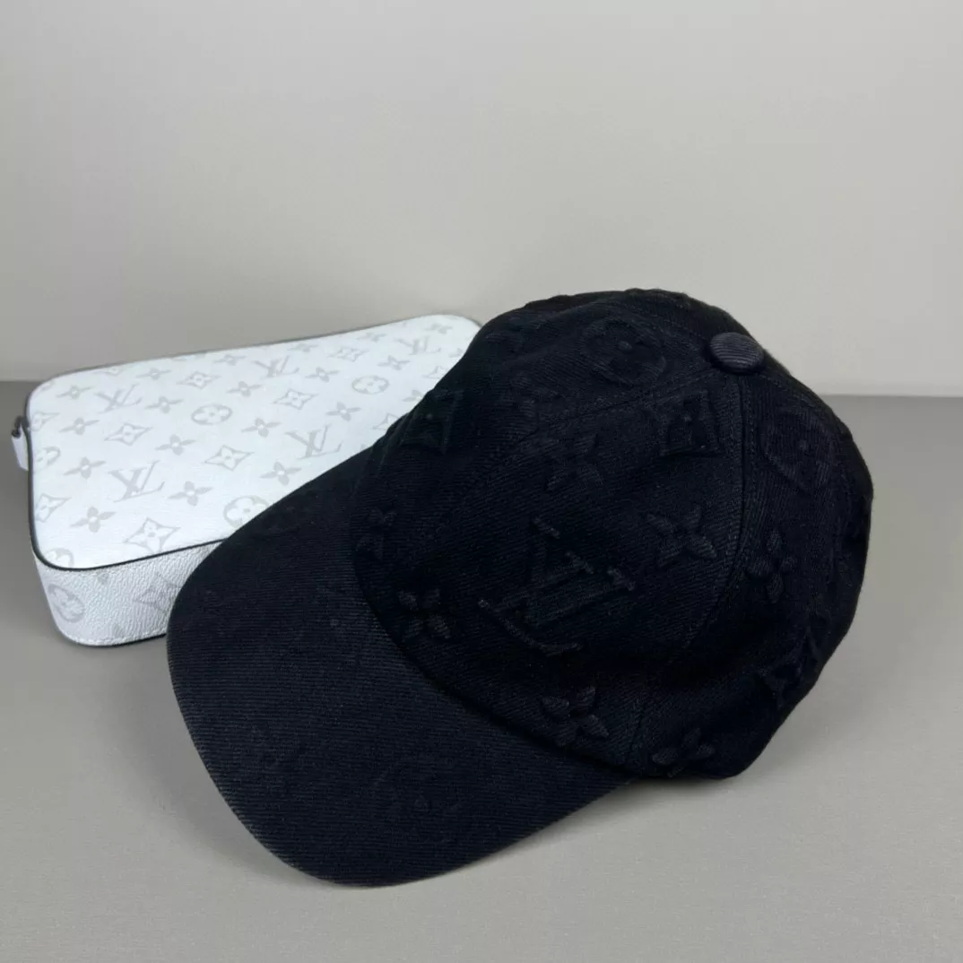 Louis Vuitton LV Caps Breathable 9701