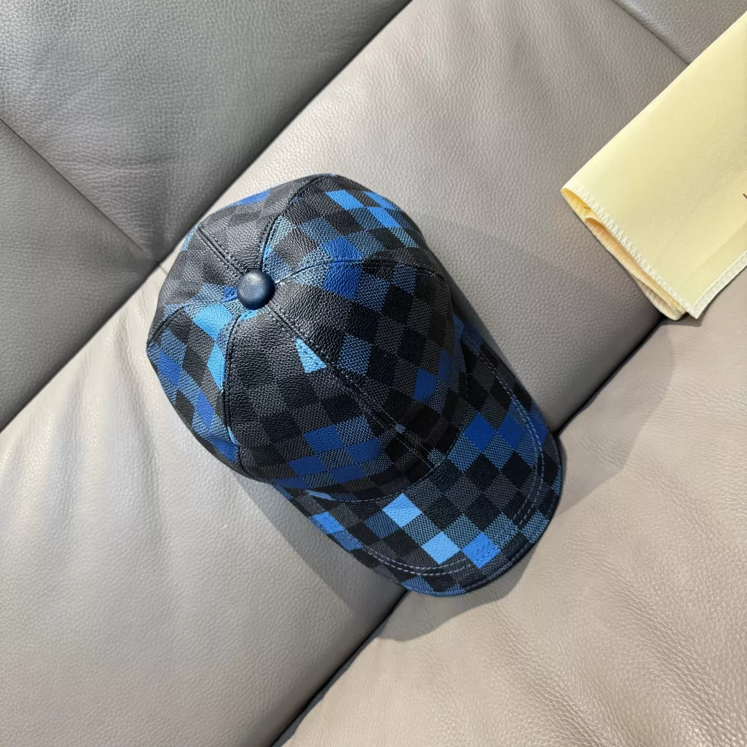 Louis Vuitton LV Caps Bright 3507