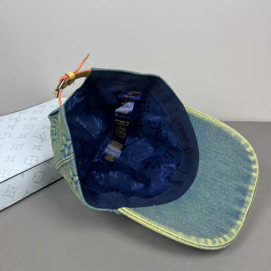 Louis Vuitton LV Caps Bright 9911