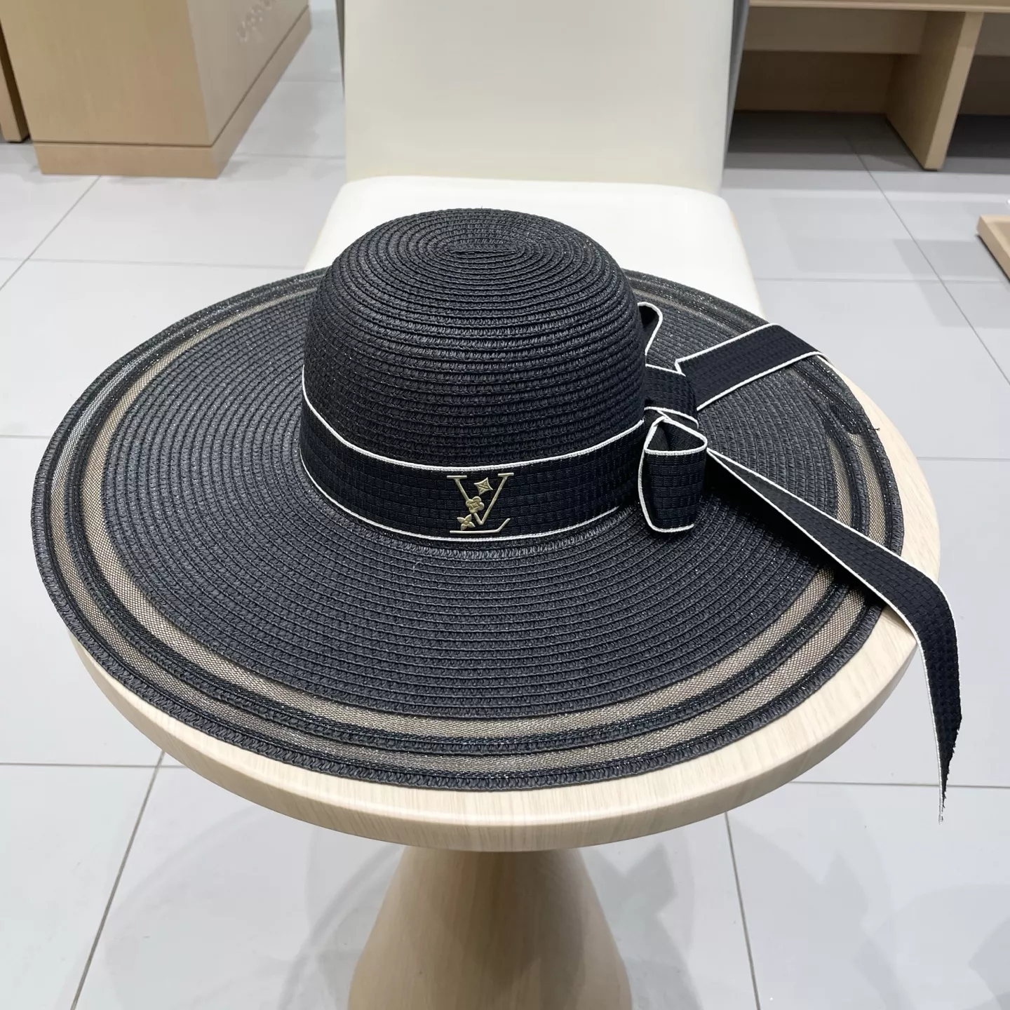 Louis Vuitton LV Caps Comfortable 6092