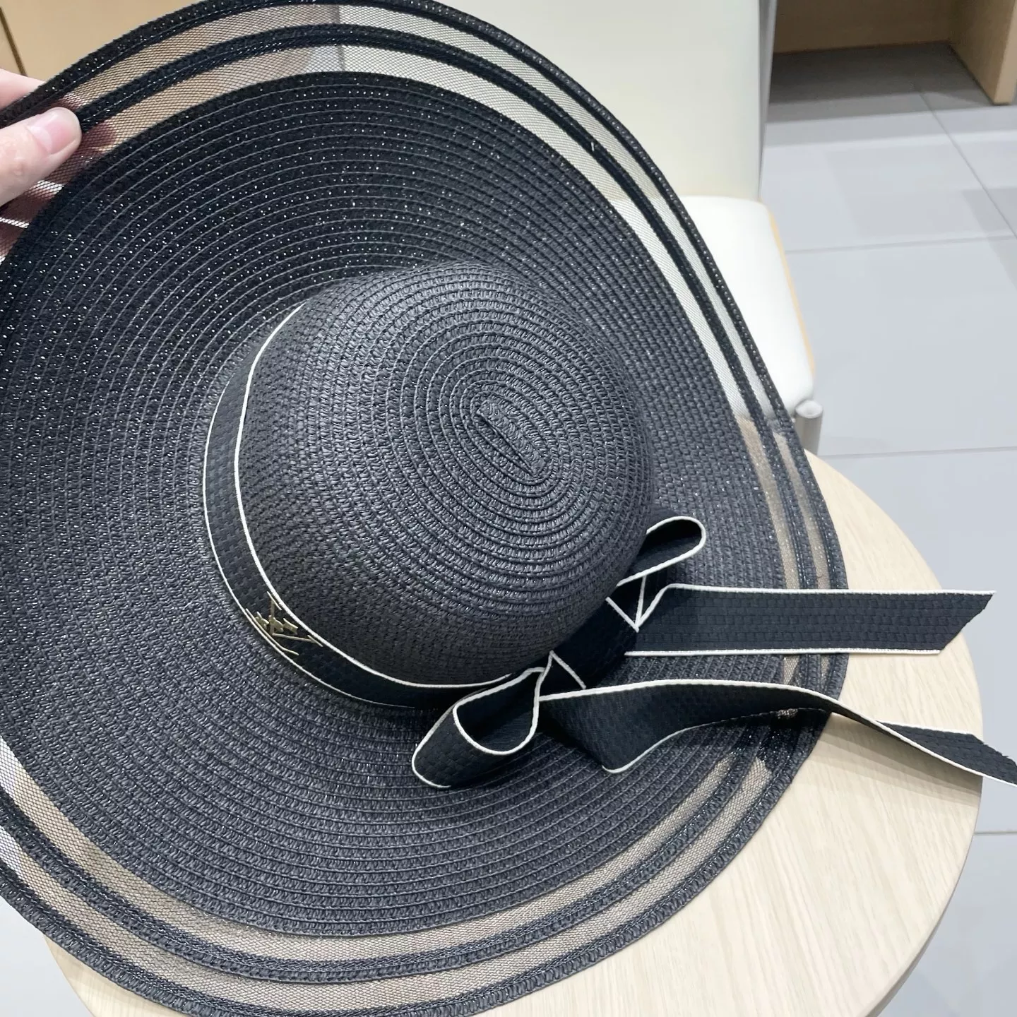 Louis Vuitton LV Caps Comfortable 6092