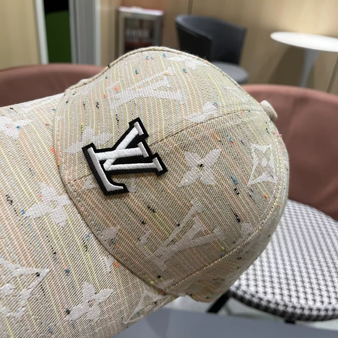 Louis Vuitton LV Caps Comfortable 6992