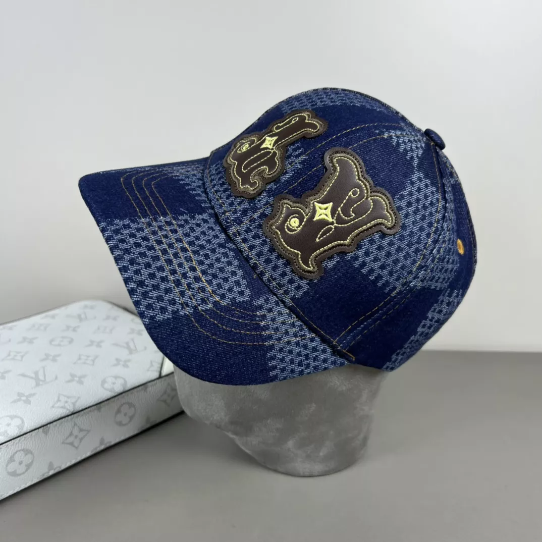 Louis Vuitton LV Caps Comfortable 7451