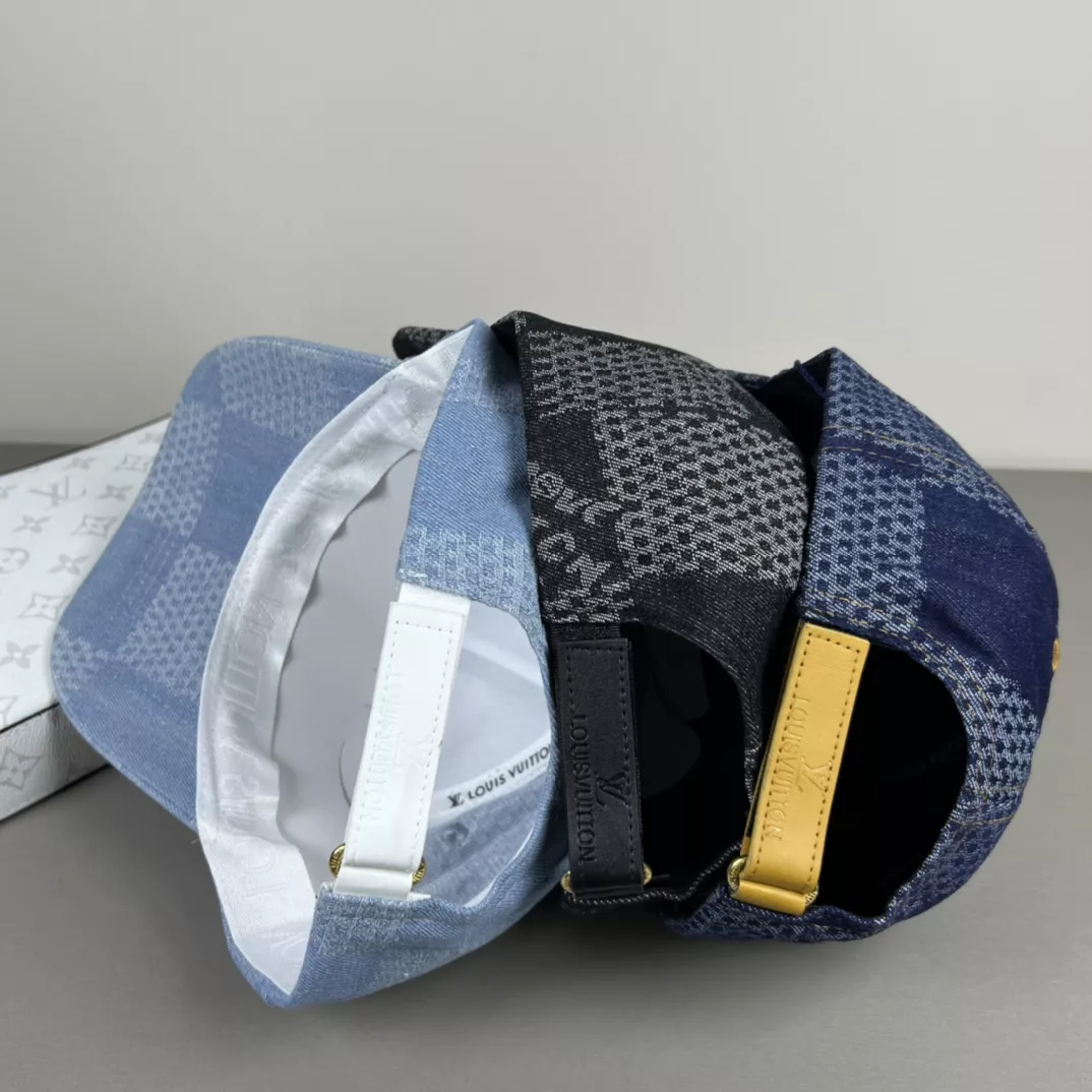 Louis Vuitton LV Caps Comfortable 7451