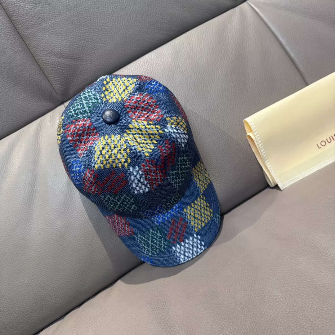 Louis Vuitton LV Caps Cozy 1591