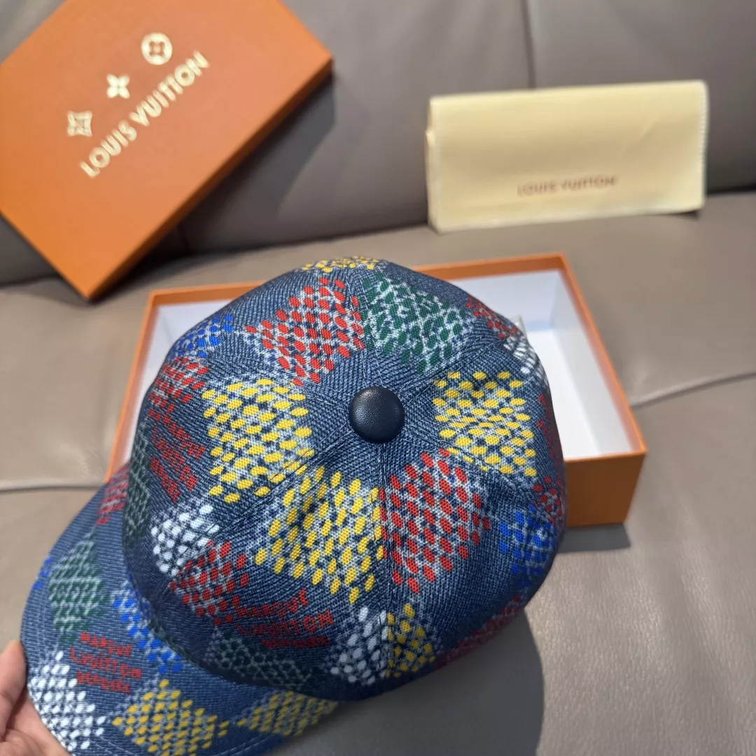 Louis Vuitton LV Caps Cozy 1591