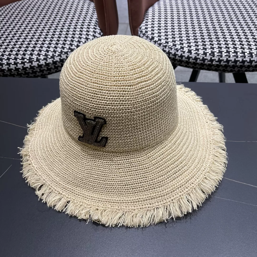 Louis Vuitton LV Caps Cozy 5444