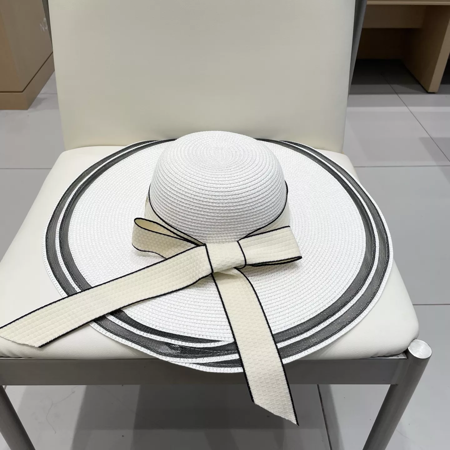 Louis Vuitton LV Caps Durable 2723