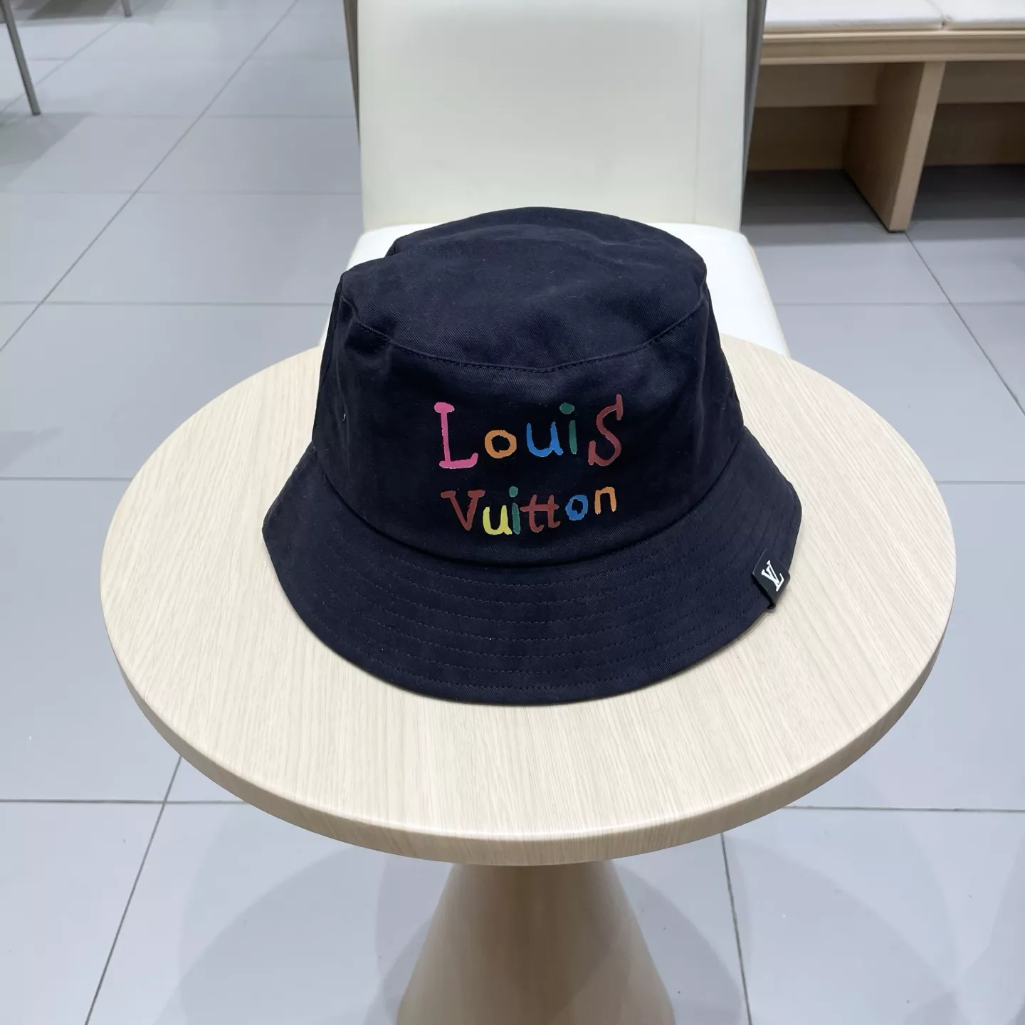 Louis Vuitton LV Caps Efficient 1847