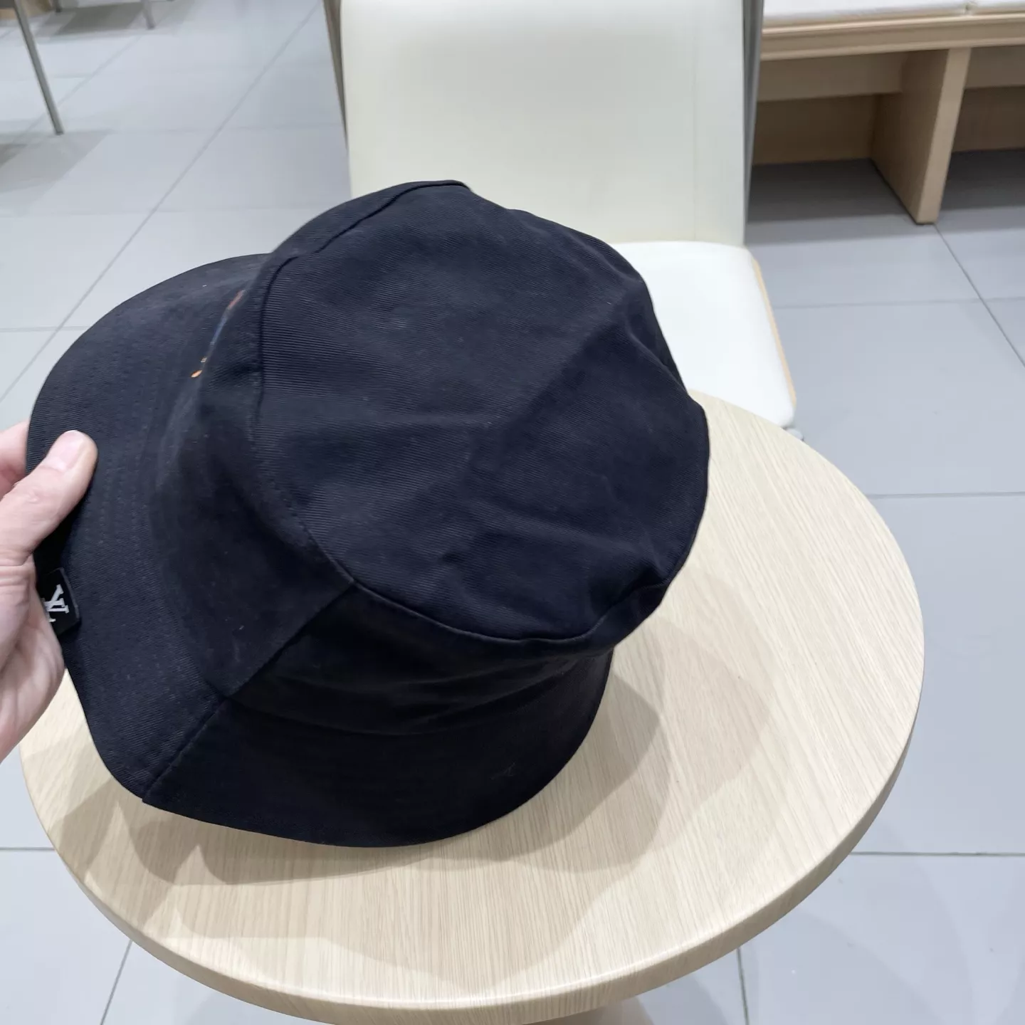 Louis Vuitton LV Caps Efficient 1847