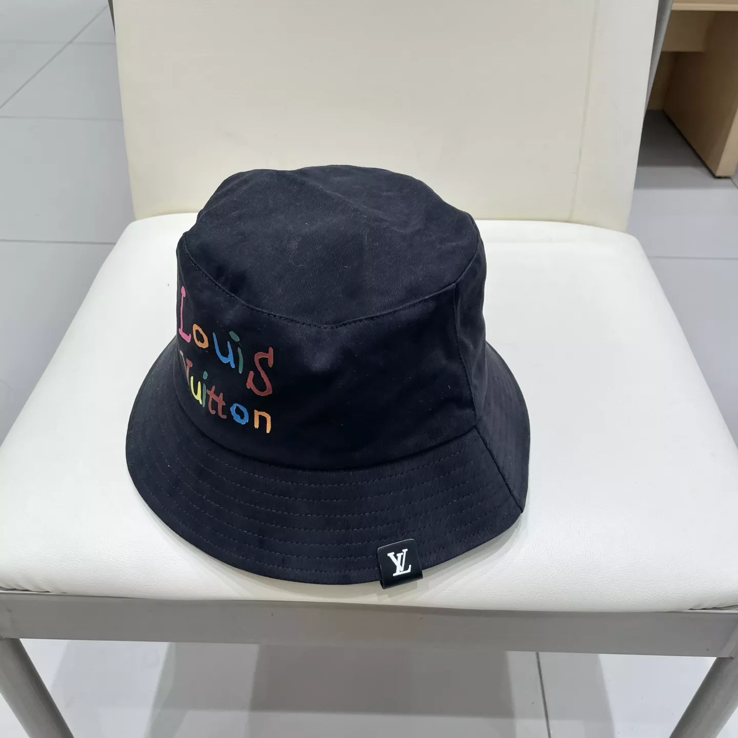 Louis Vuitton LV Caps Efficient 1847