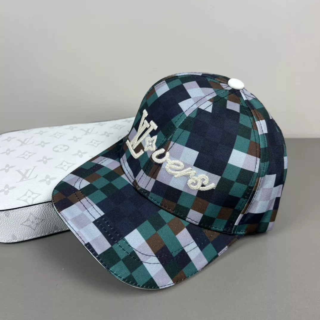 Louis Vuitton LV Caps Elegant 2605