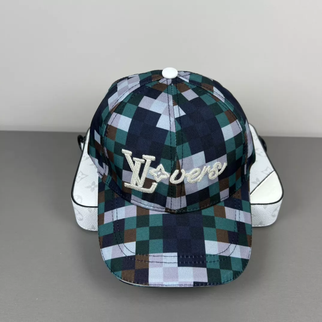 Louis Vuitton LV Caps Elegant 2605