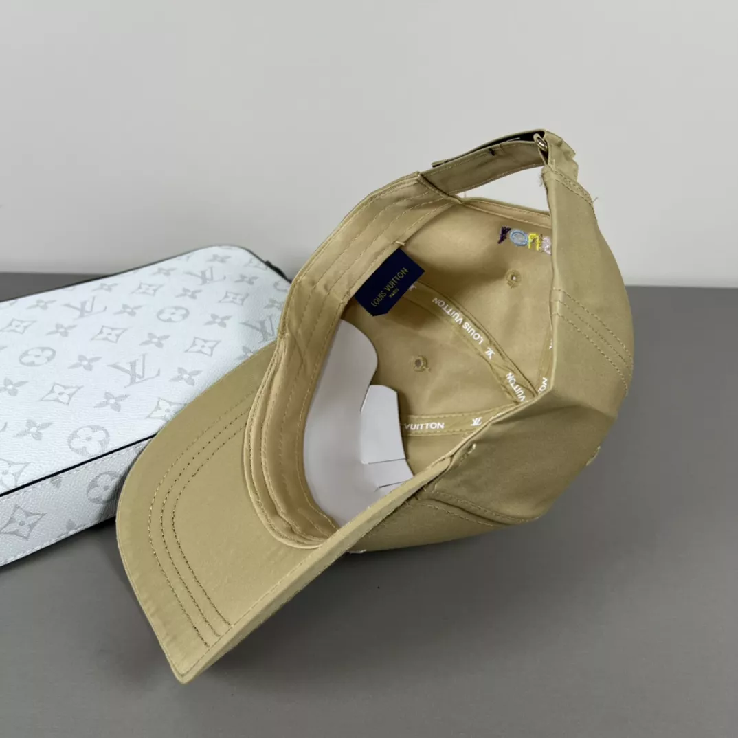 Louis Vuitton LV Caps Fashionable 4849