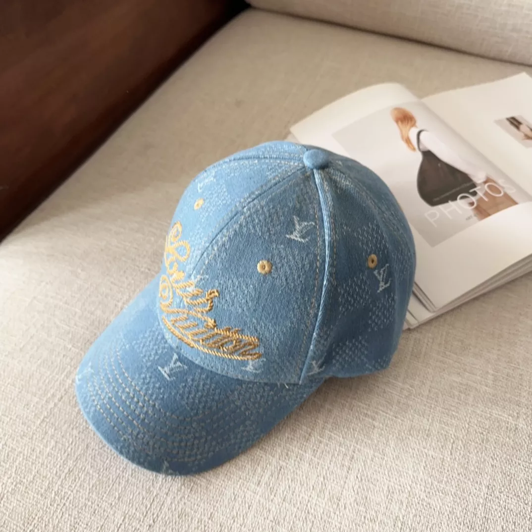 Louis Vuitton LV Caps Flexible 4349