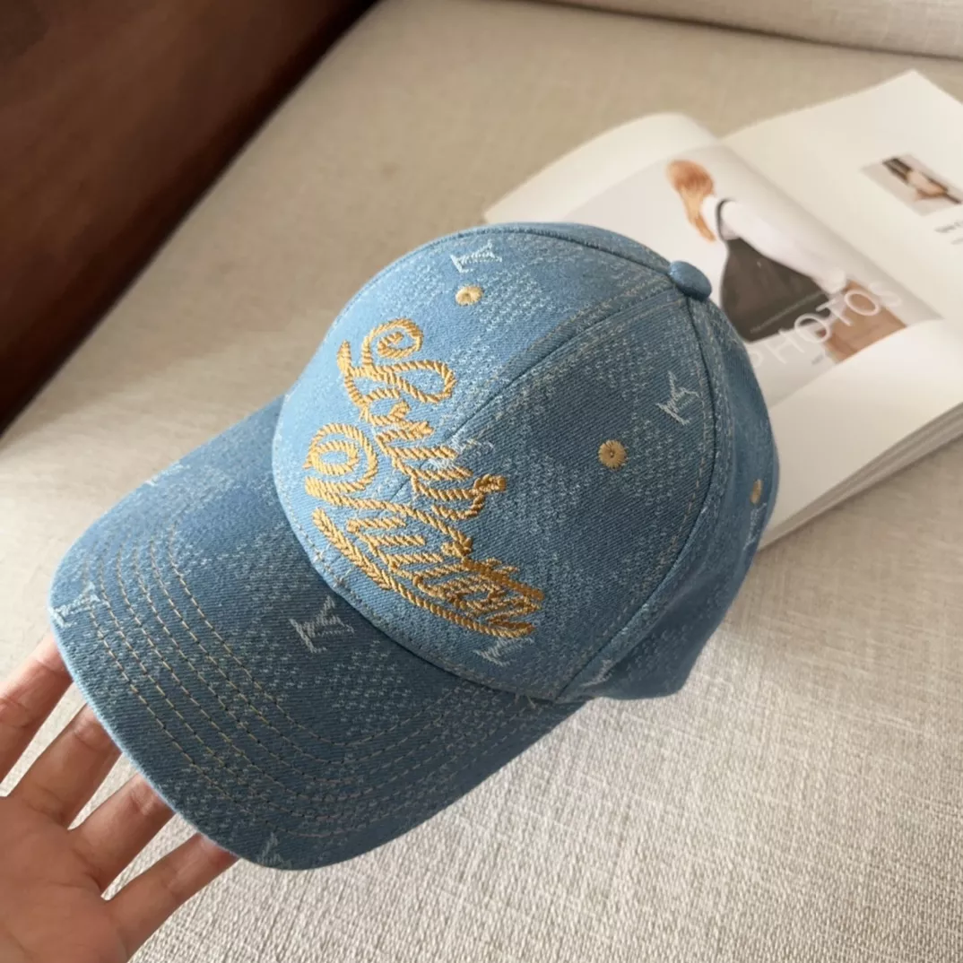 Louis Vuitton LV Caps Flexible 4349