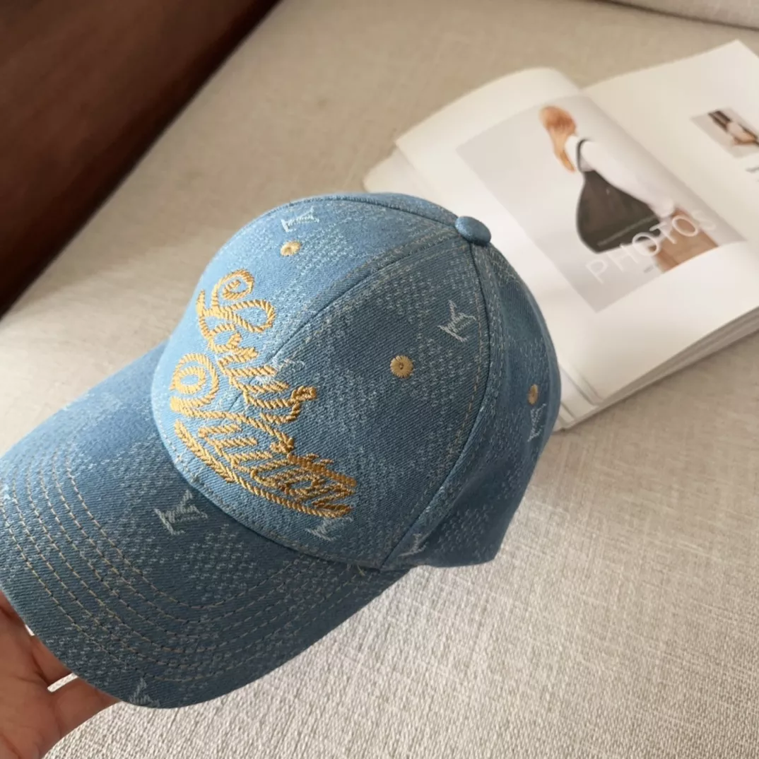Louis Vuitton LV Caps Flexible 4349