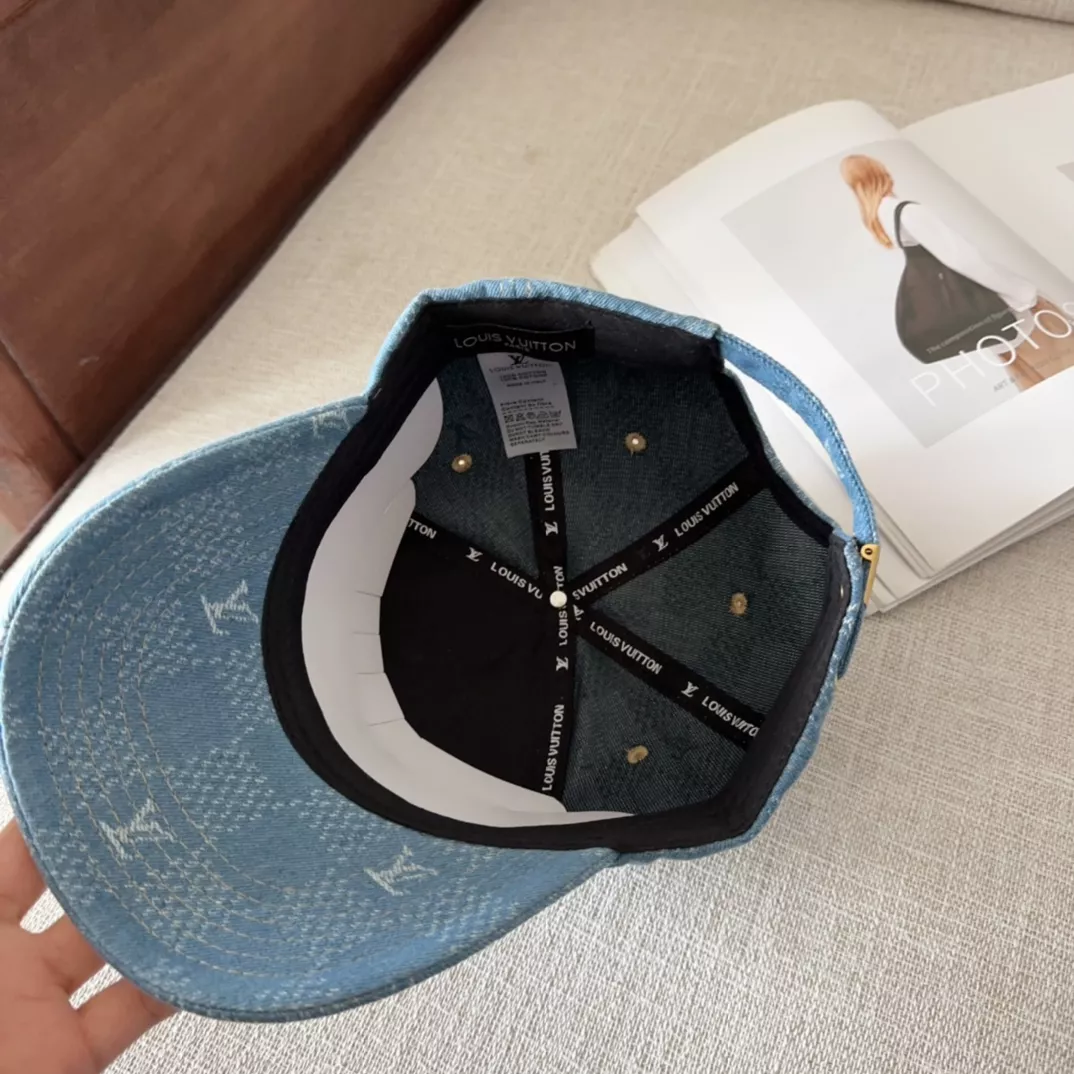 Louis Vuitton LV Caps Flexible 4349
