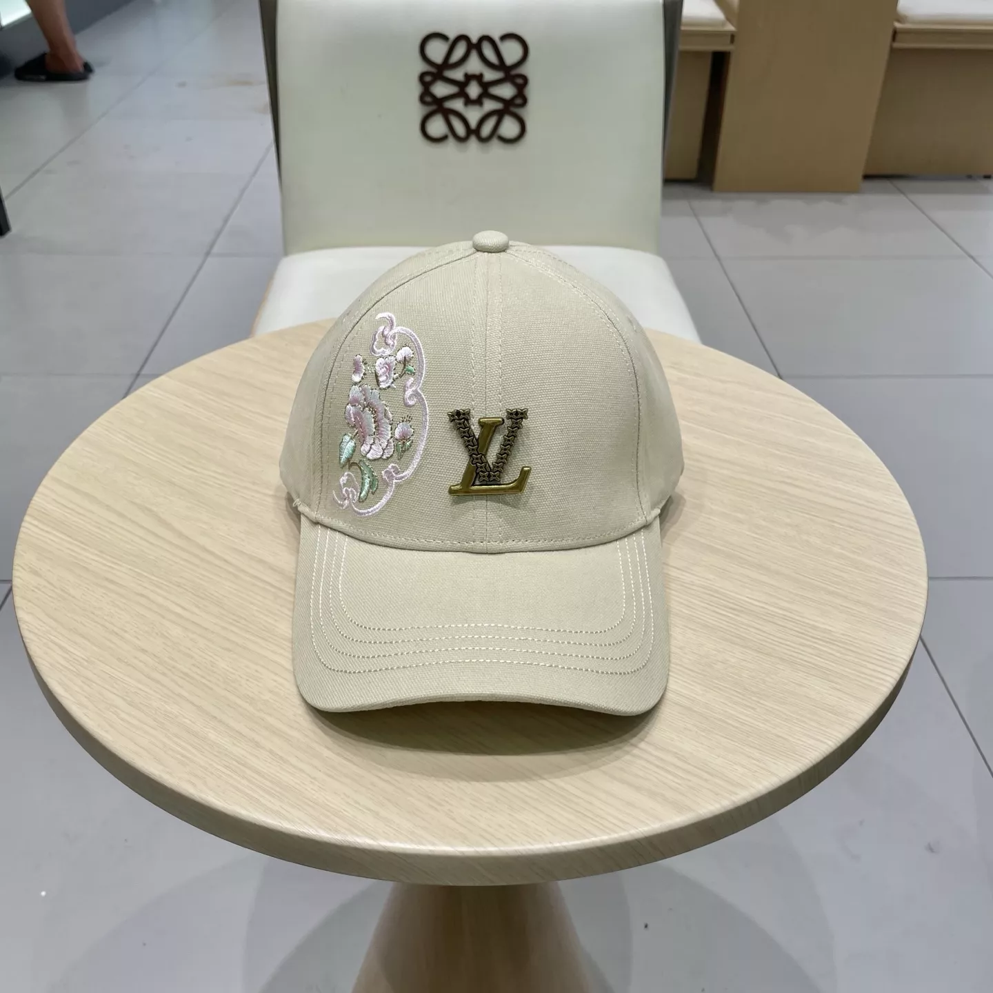 Louis Vuitton LV Caps Flexible 7506