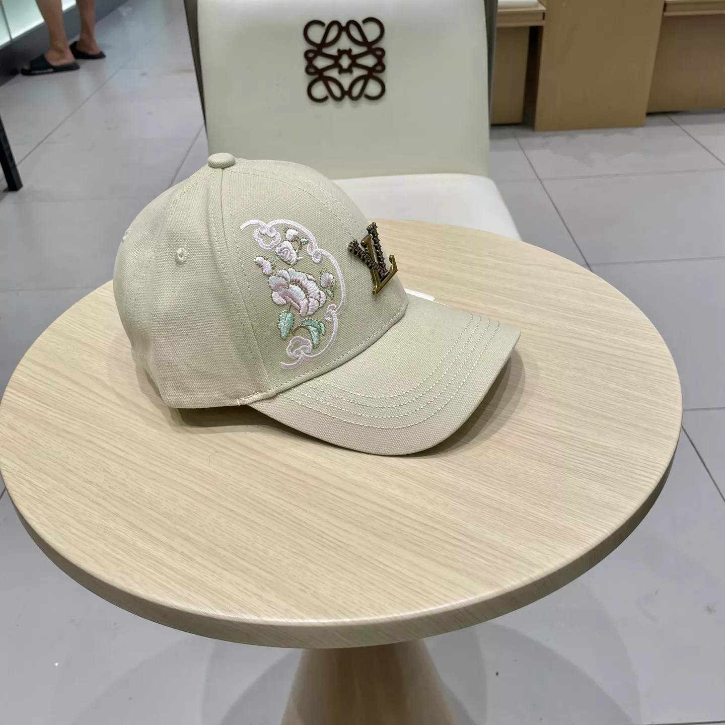 Louis Vuitton LV Caps Flexible 7506