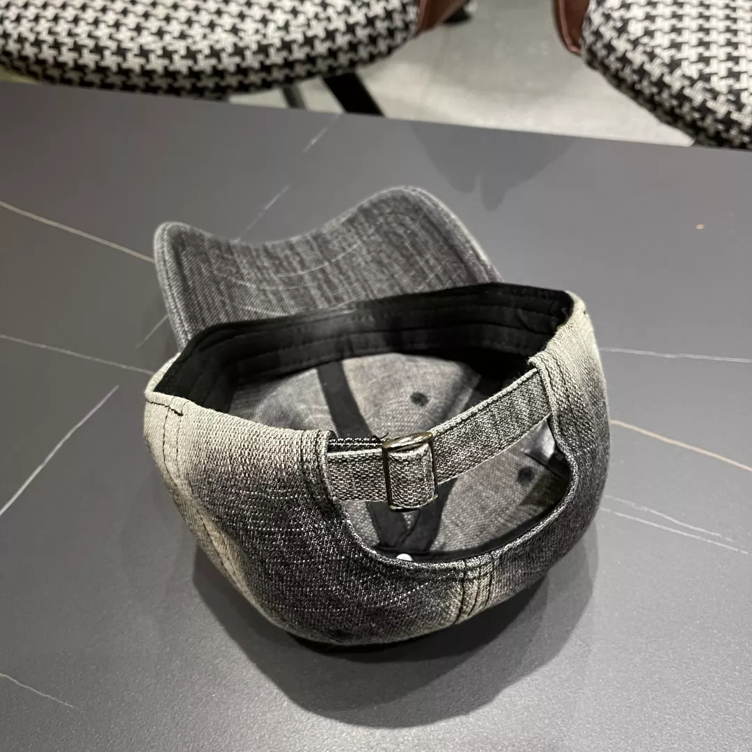 Louis Vuitton LV Caps HighQuality 9311