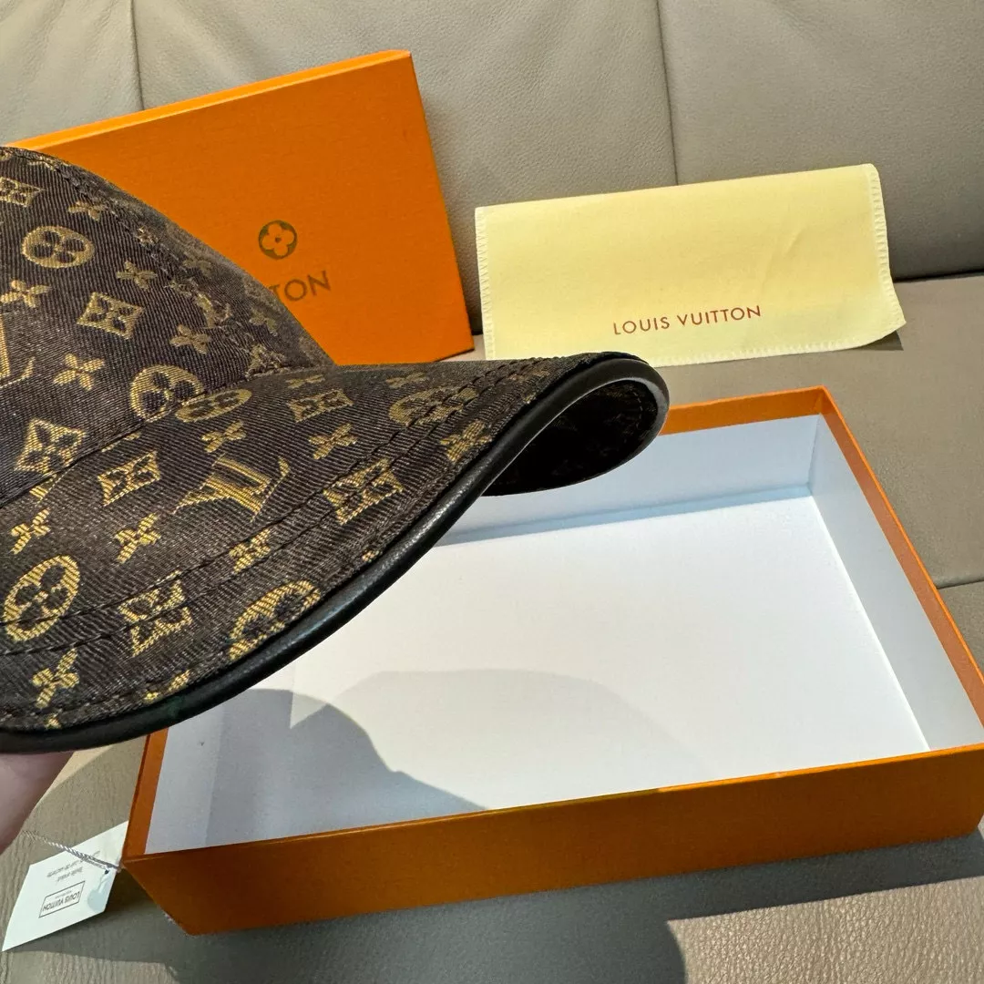 Louis Vuitton LV Caps Minimalist 7231