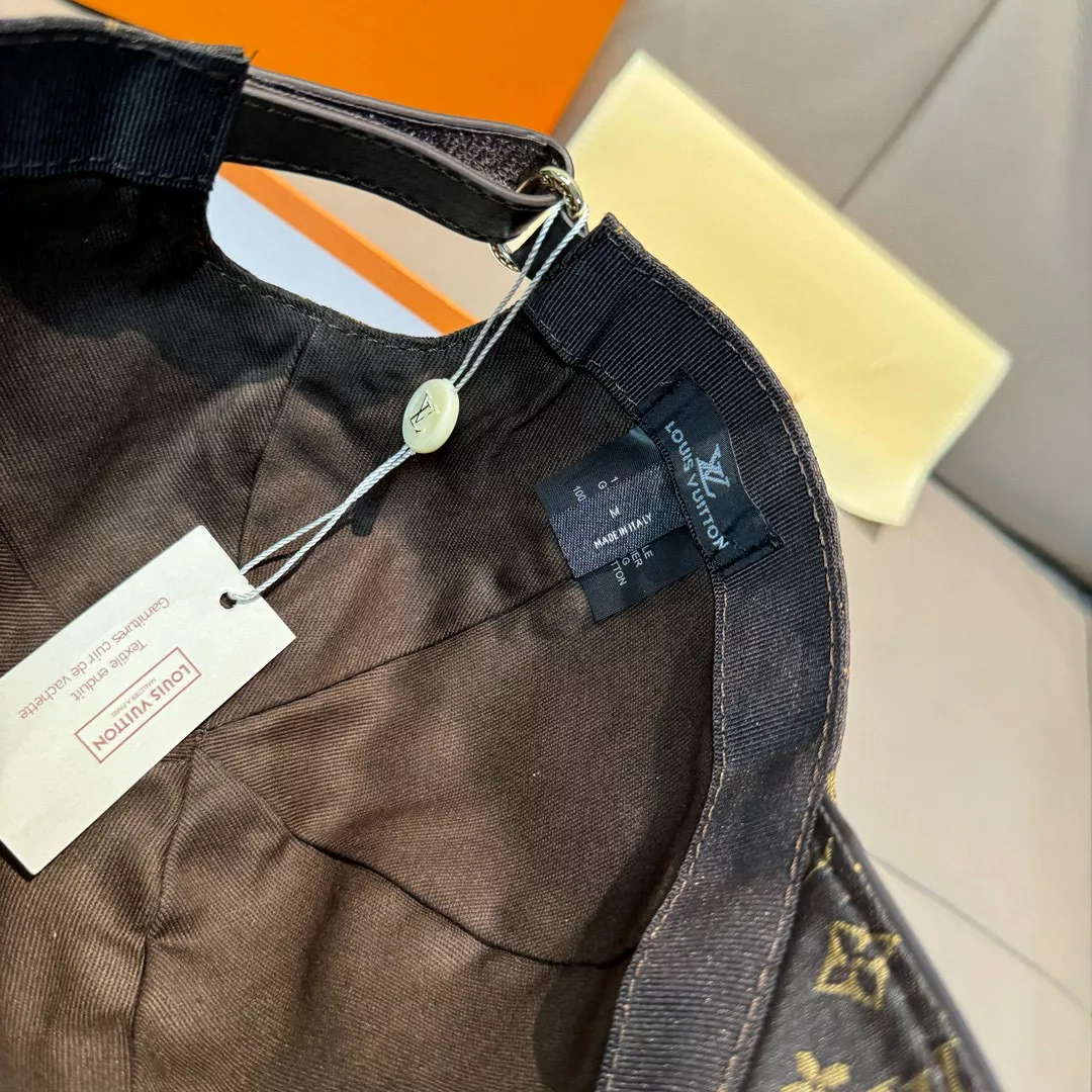 Louis Vuitton LV Caps Minimalist 7231