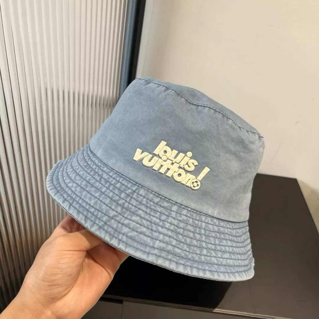 Louis Vuitton LV Caps Refined 8075