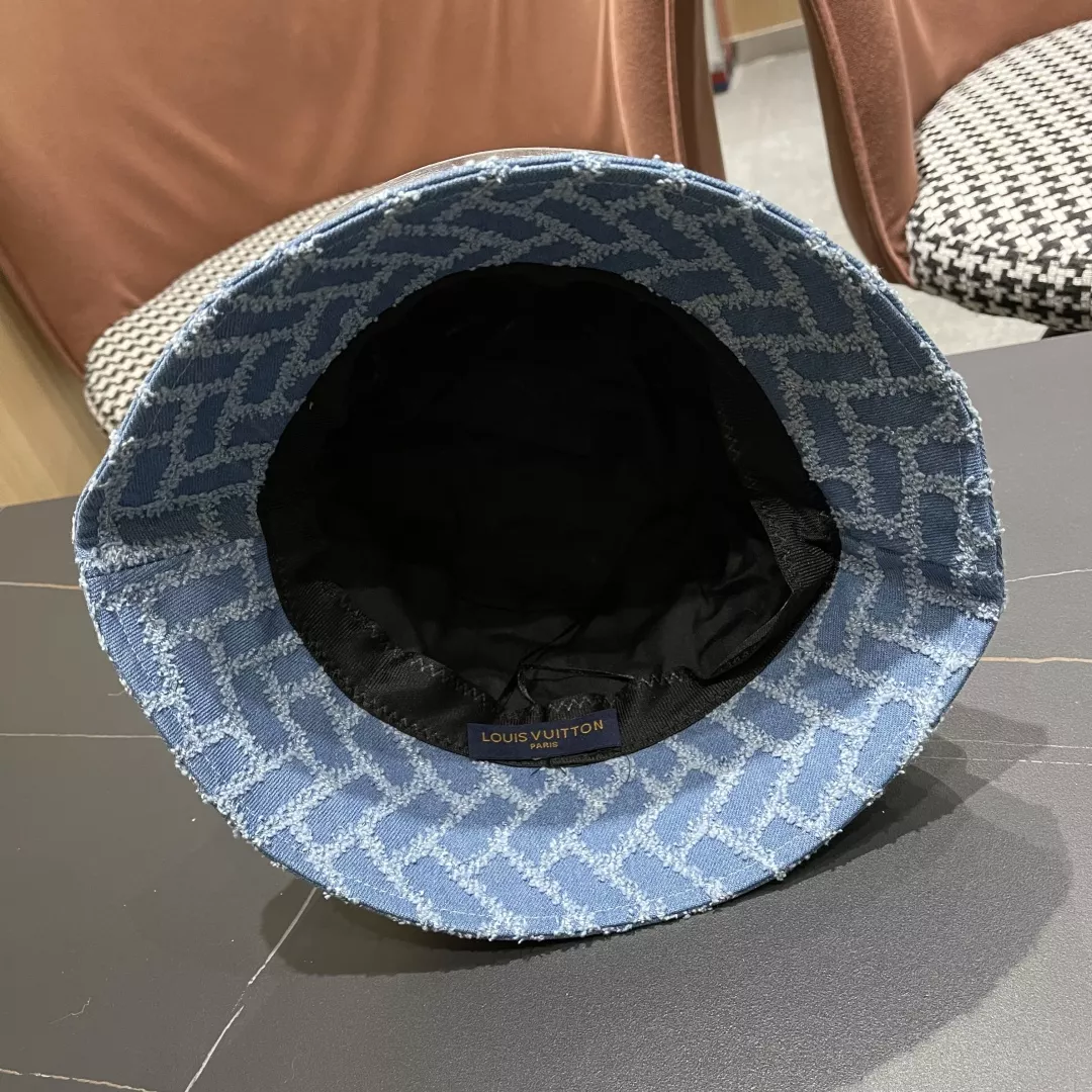 Louis Vuitton LV Caps Reliable 8940