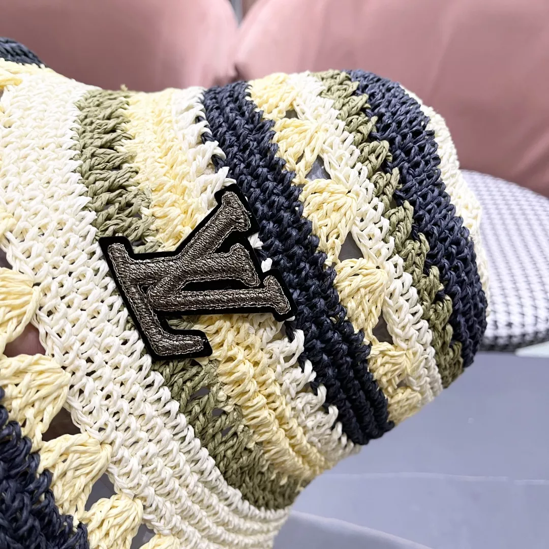 Louis Vuitton LV Caps SmartChoice 223