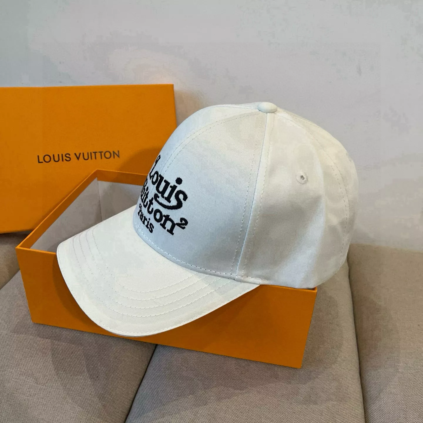 Louis Vuitton LV Caps SmartChoice 7101
