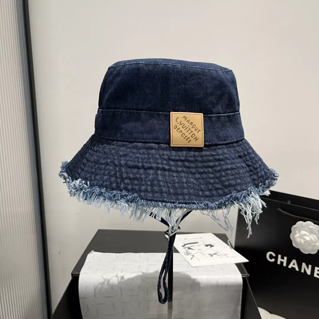 Louis Vuitton LV Caps SmartChoice 9842