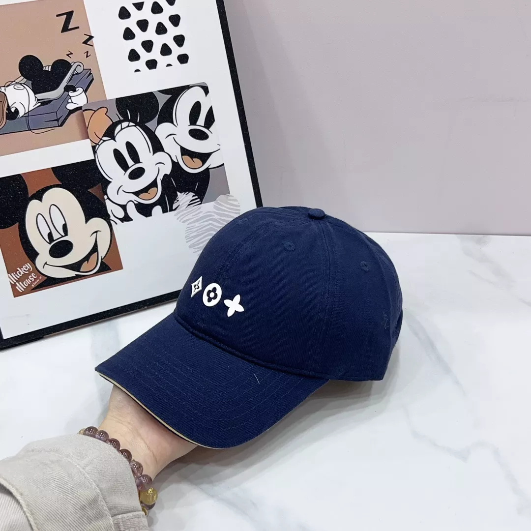 Louis Vuitton LV Caps TopPick 8830