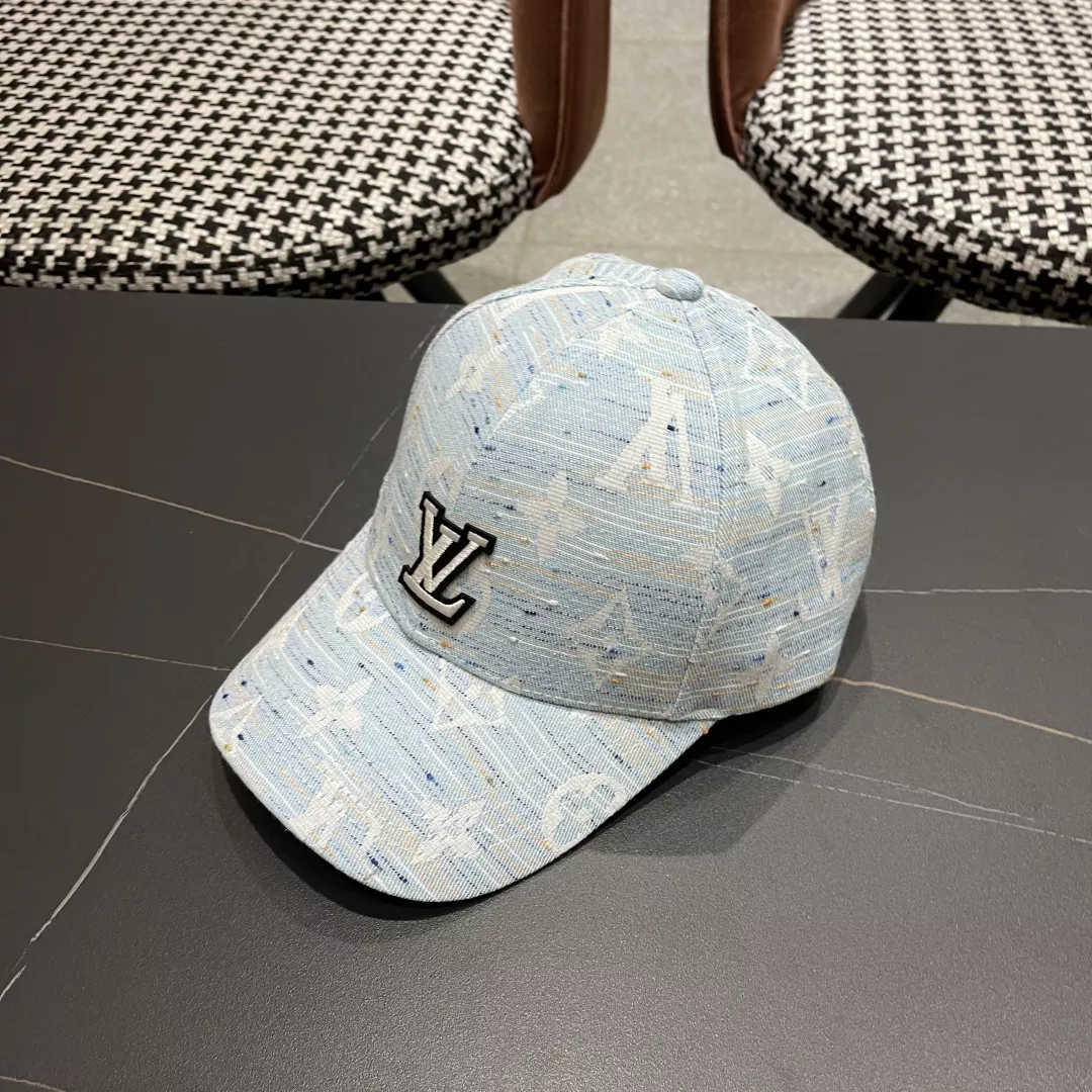 Louis Vuitton LV Caps Trendsetting 1326