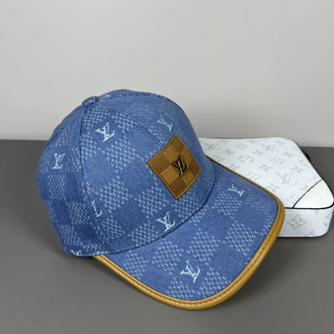 Louis Vuitton LV Caps Vibrant 1157