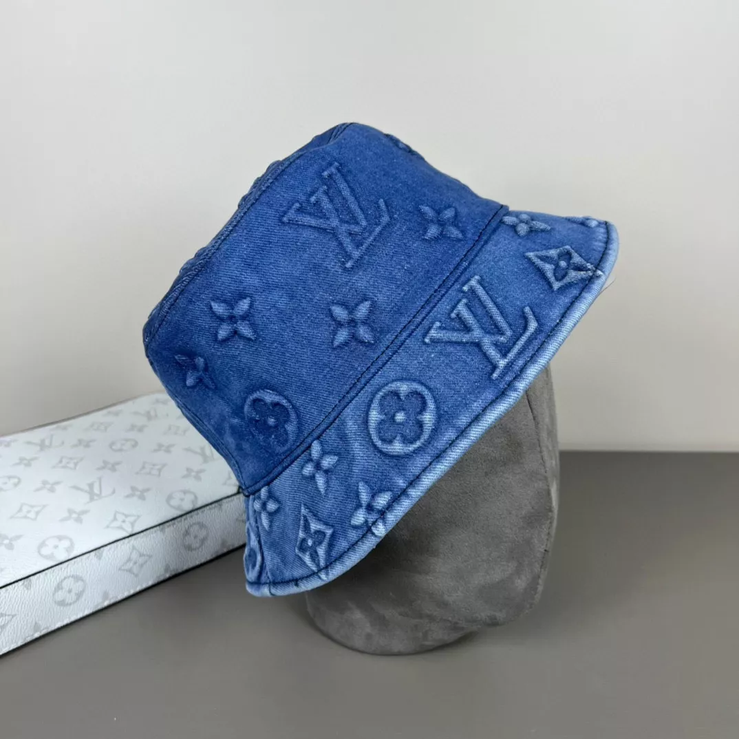 Louis Vuitton LV Caps Vibrant 1901