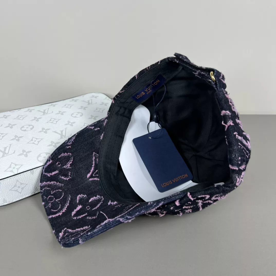 Louis Vuitton LV Caps WellDesigned 2147
