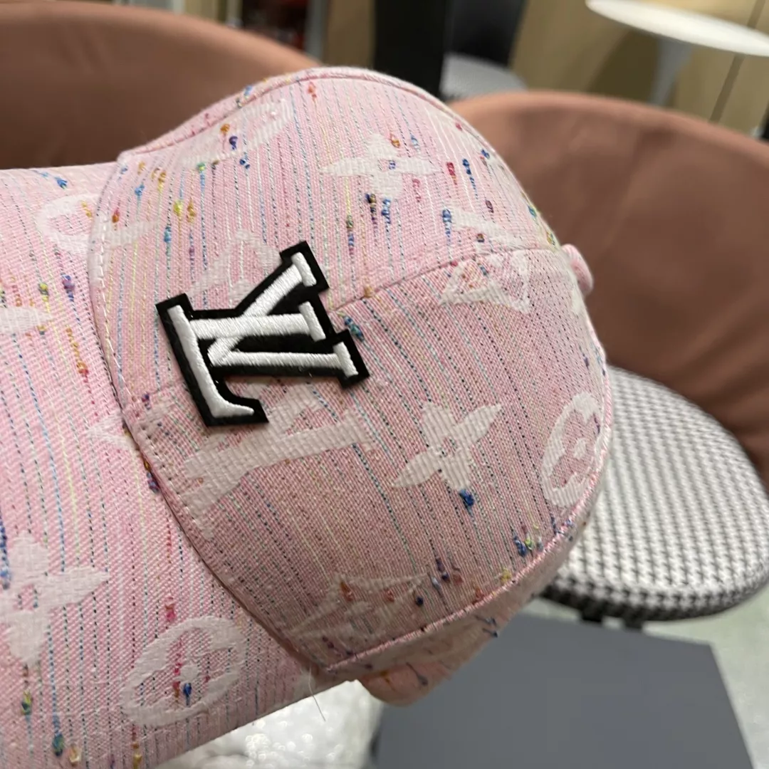 Louis Vuitton LV Caps WellDesigned 412