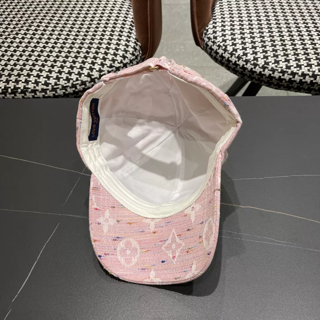 Louis Vuitton LV Caps WellDesigned 412