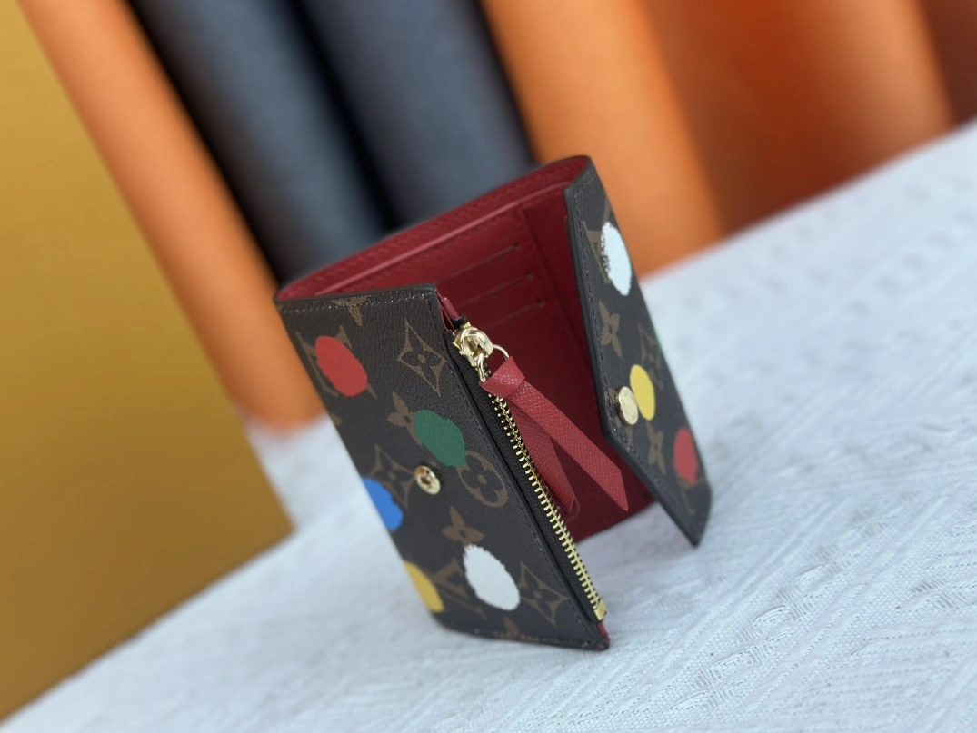 Louis Vuitton LV Card Case Bold 7757