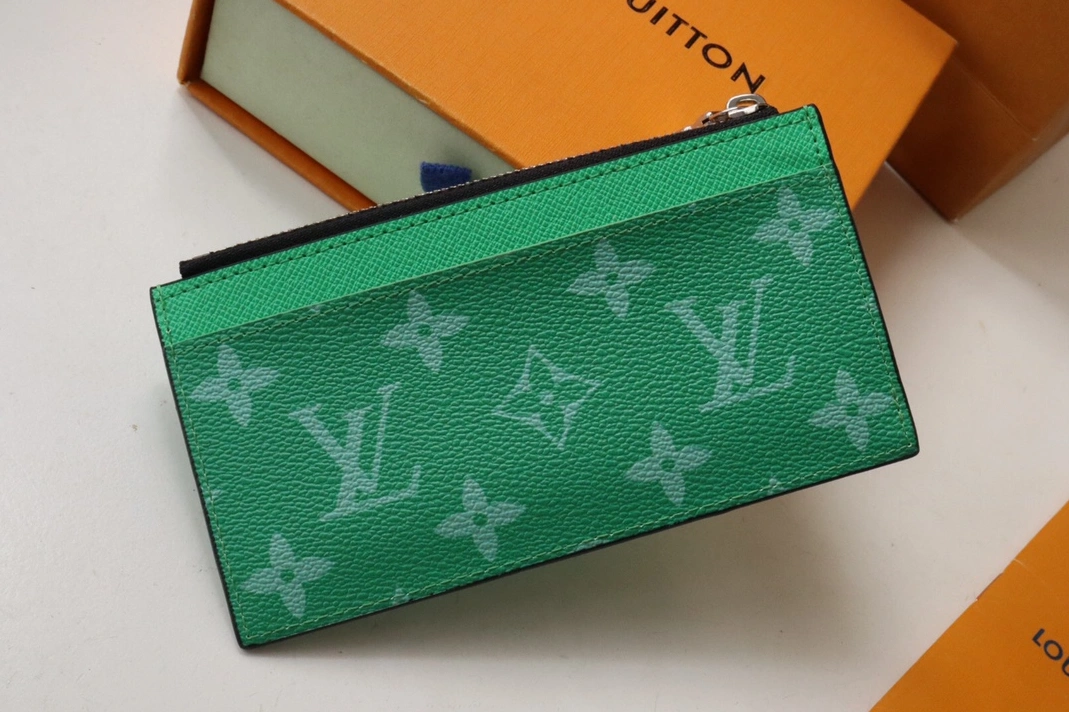 Louis Vuitton LV Card Case Bright 602