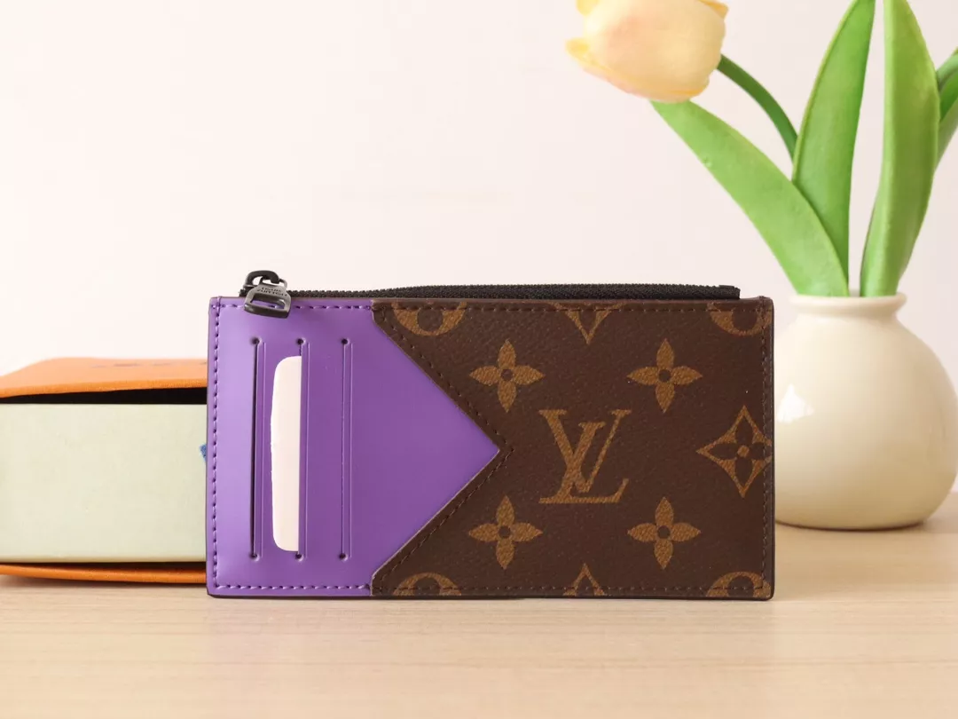 Louis Vuitton LV Card Case Comfortable 5154