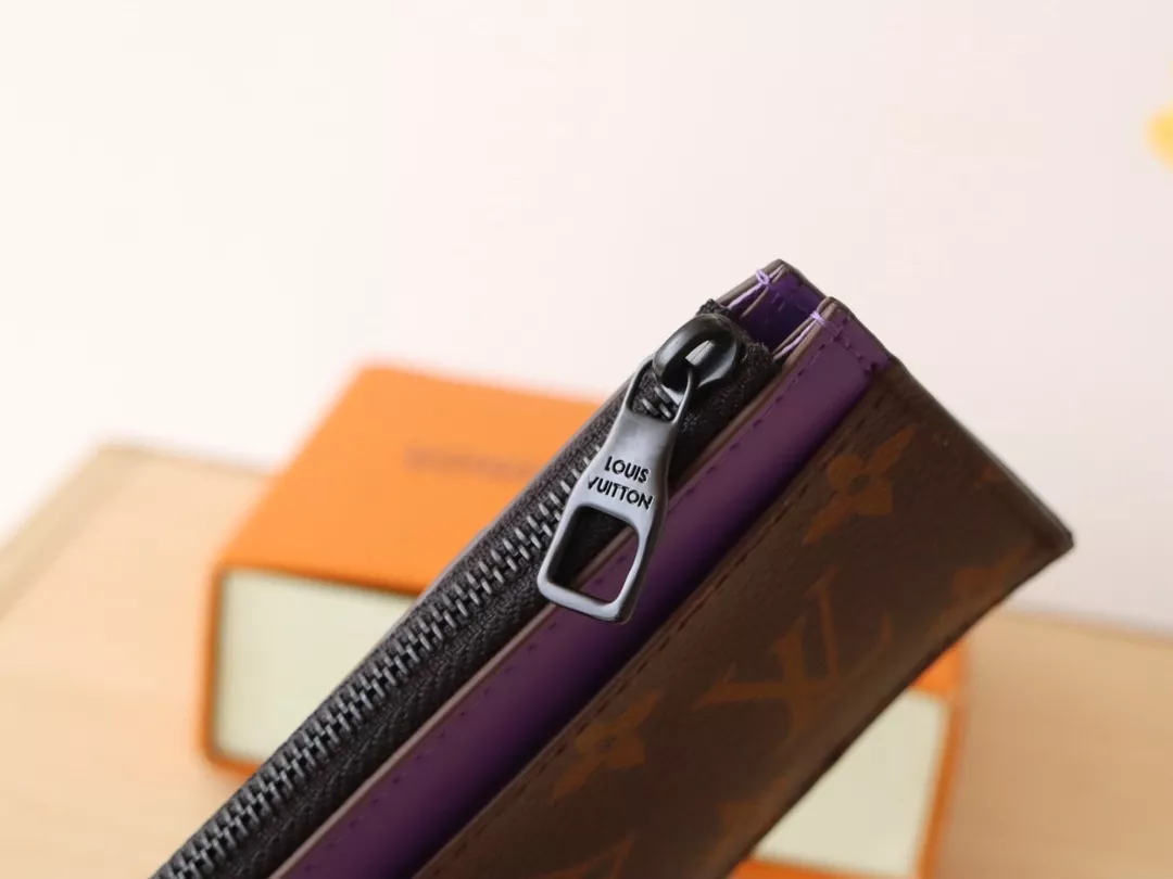 Louis Vuitton LV Card Case Comfortable 5154