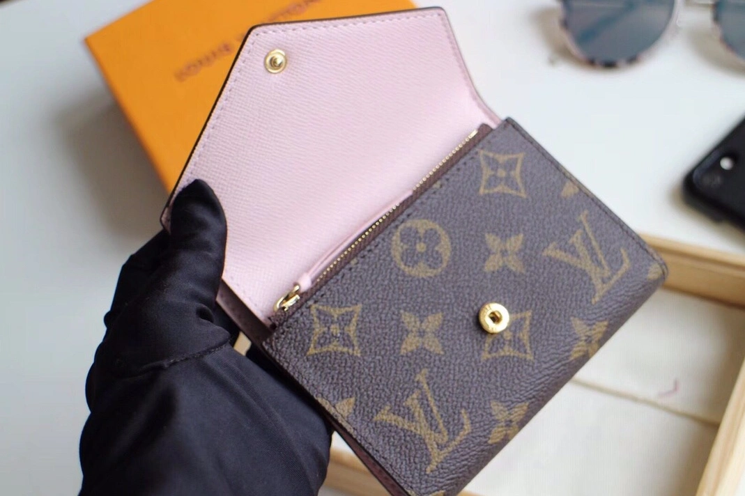 Louis Vuitton LV Card Case Efficient 2497