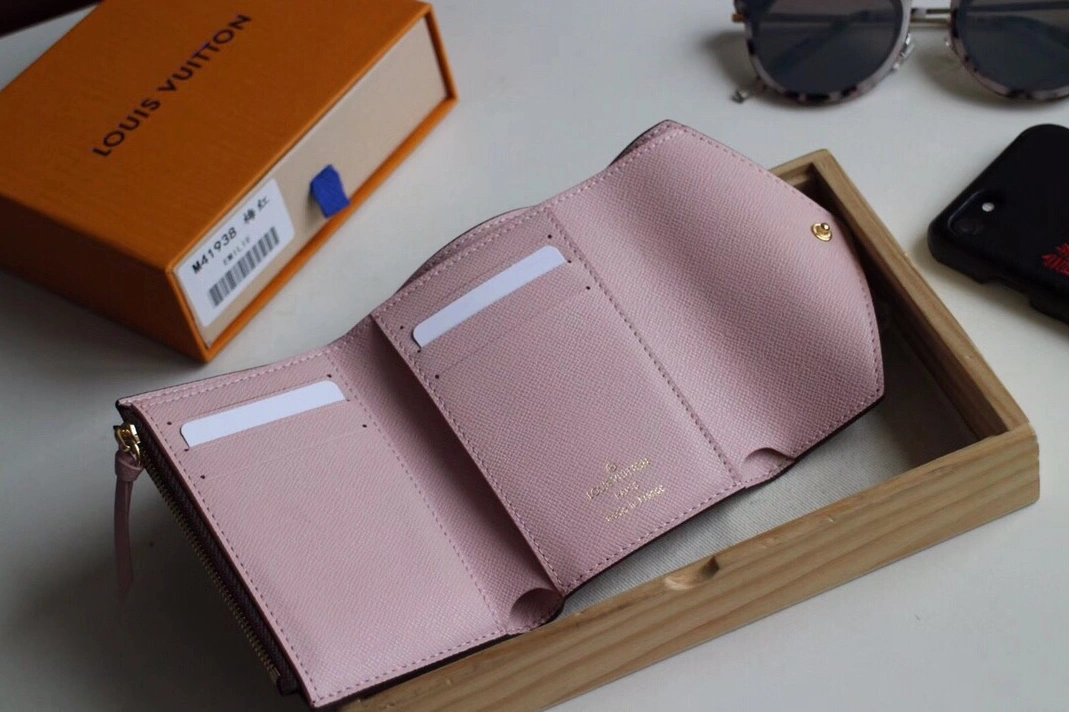 Louis Vuitton LV Card Case Efficient 2497