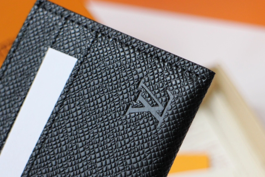 Louis Vuitton LV Card Case Fashionable 5411