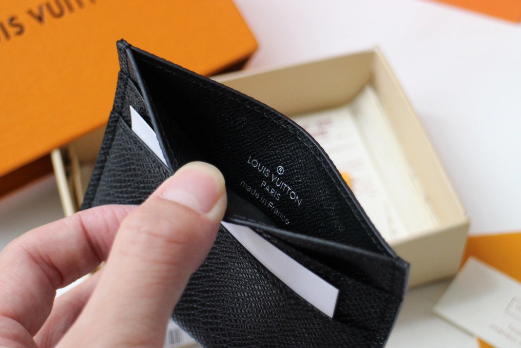 Louis Vuitton LV Card Case Fashionable 5411