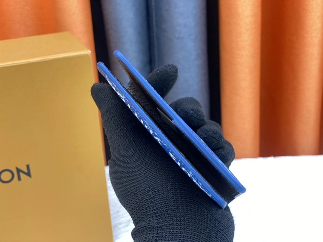 Louis Vuitton LV Card Case For Unisex AllSeason 5000