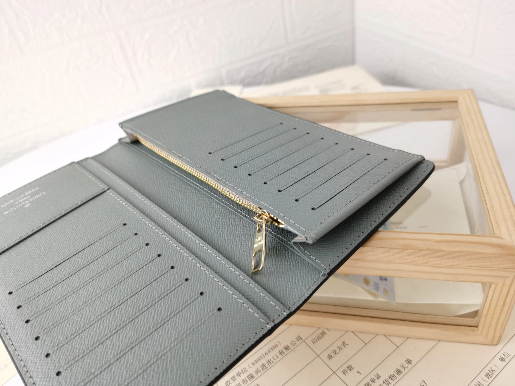 Louis Vuitton LV Card Case For Unisex BestValue 2429