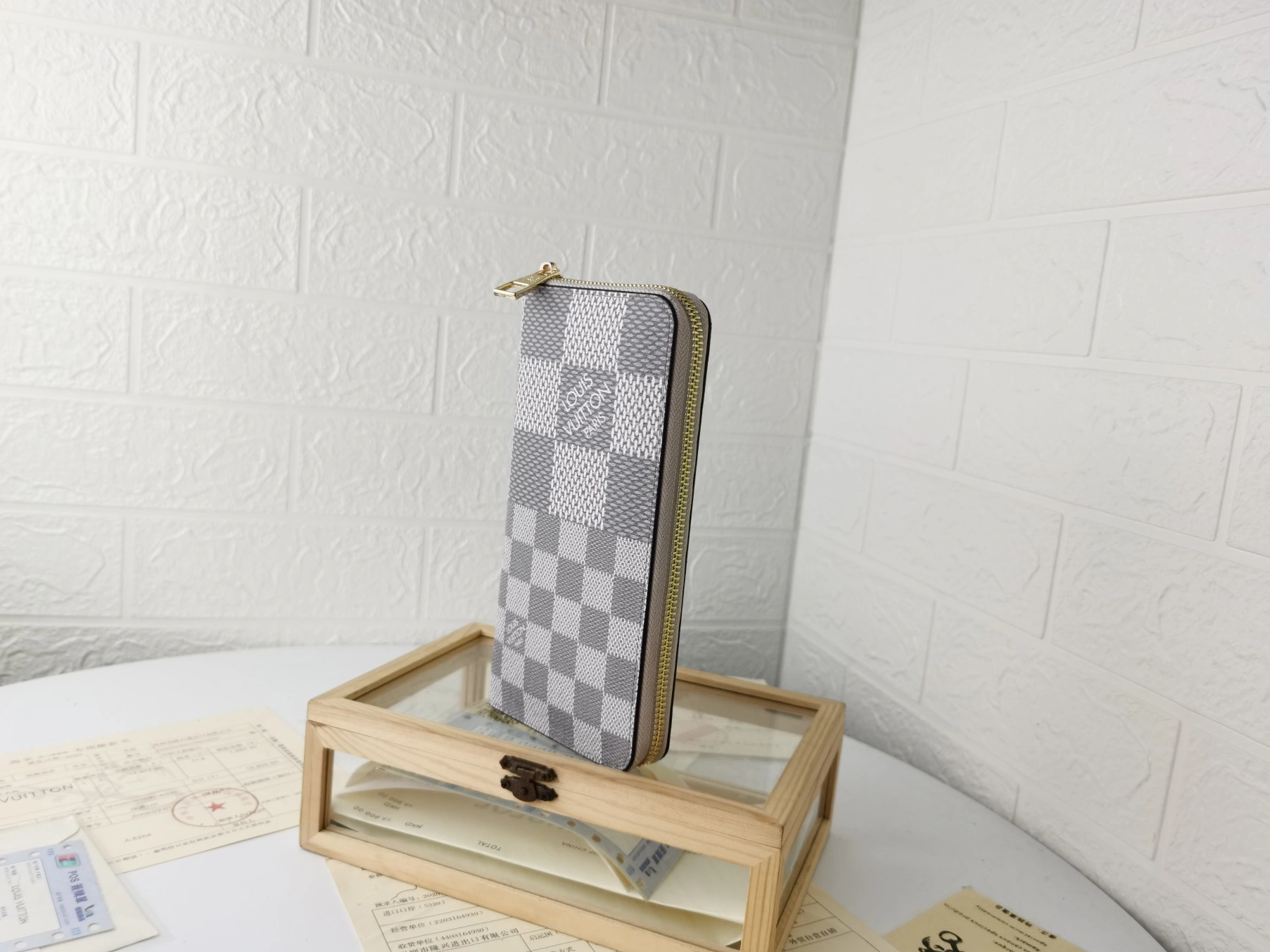 Louis Vuitton LV Card Case For Unisex DailyWear 4533